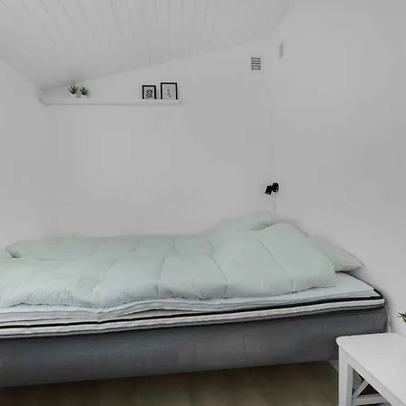 Newly Renovated In The Forest Feriehus