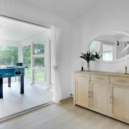 Newly Renovated In The Forest Feriehus Fakse Ladeplads