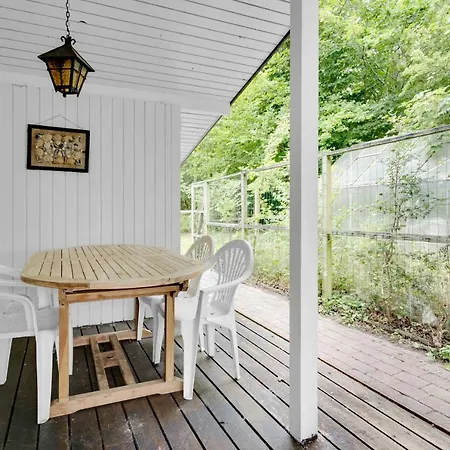 Newly Renovated In The Forest