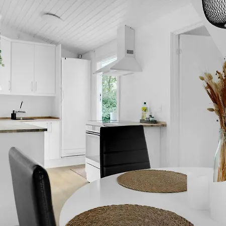 Newly Renovated In The Forest Feriehus Fakse Ladeplads