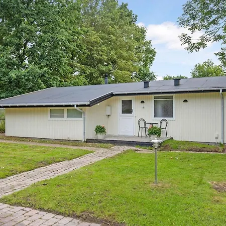 Newly Renovated In The Forest Feriehus Fakse Ladeplads