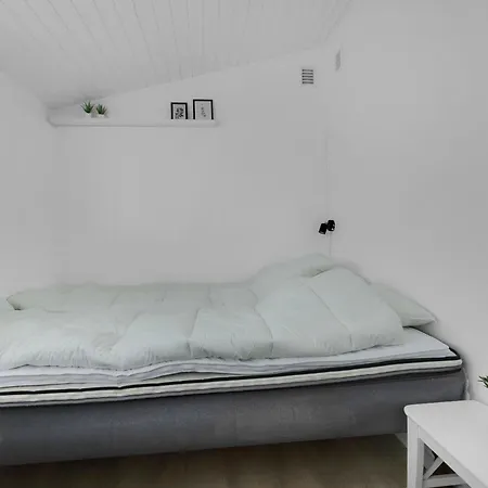 Newly Renovated In The Forest Feriehus
