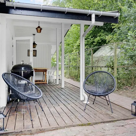 Newly Renovated In The Forest *